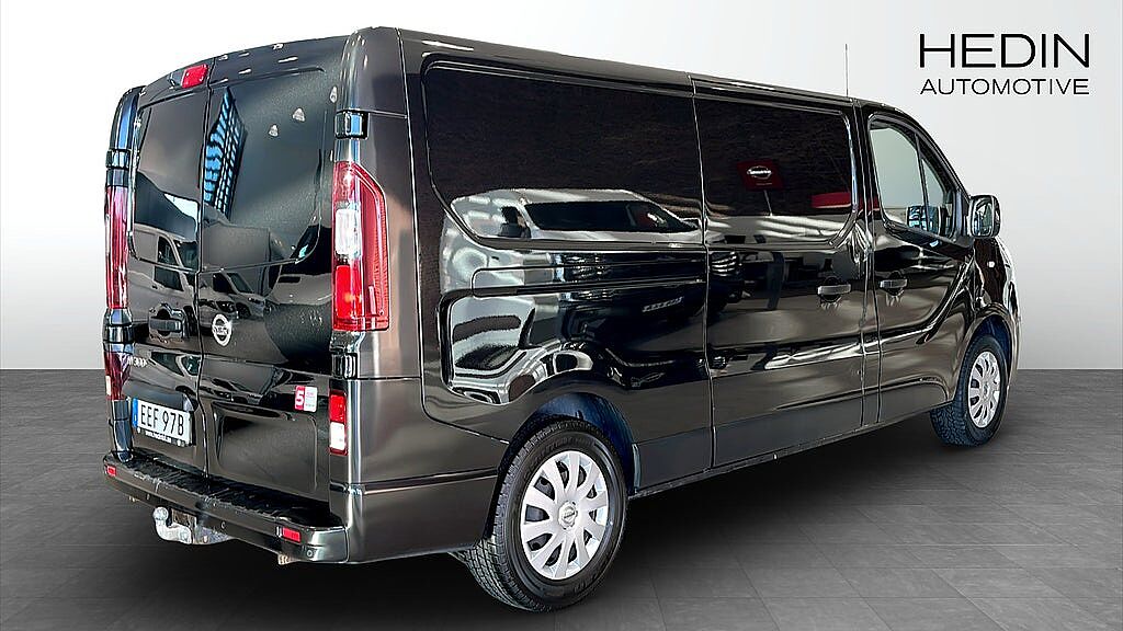 Nissan NV300