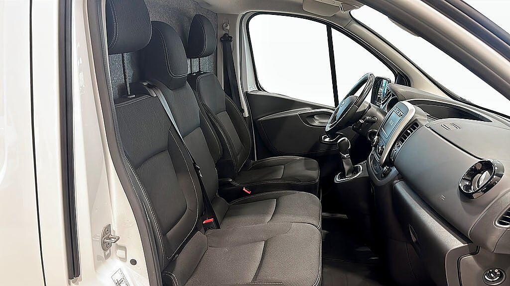 Nissan NV300